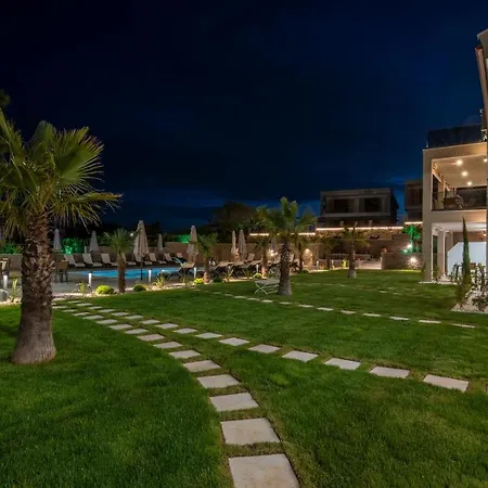 Sara Apartahotel