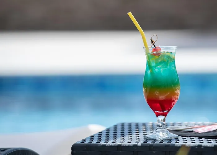 Sara Apartmanhotel Nikíti