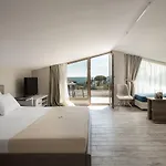 Apartmanhotel Sara 4*