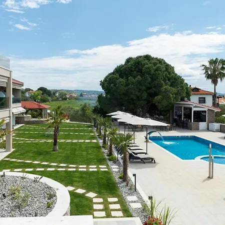 Sara Aparthotel