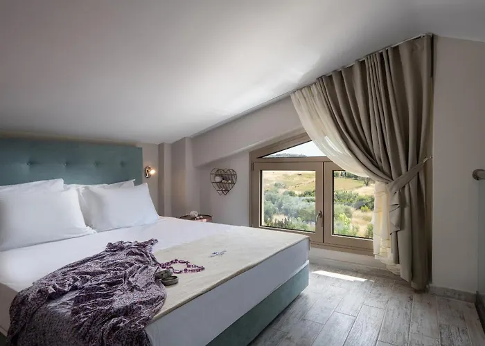 Hotel de apartamente Sara Nikiti (Sithonia)