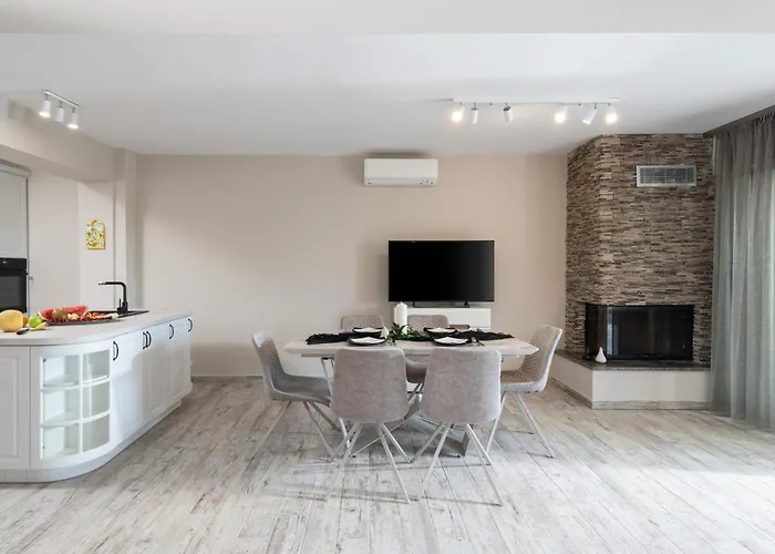 Sara 4* Nikiti (Sithonia)