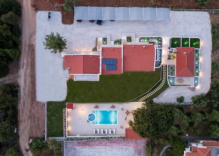 Sara Hotel de apartamente 4*