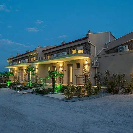 Sara Apartmanhotel Nikíti