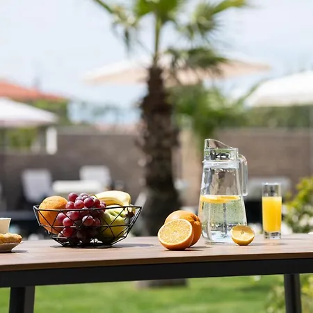 Apartmanhotel Sara 4*